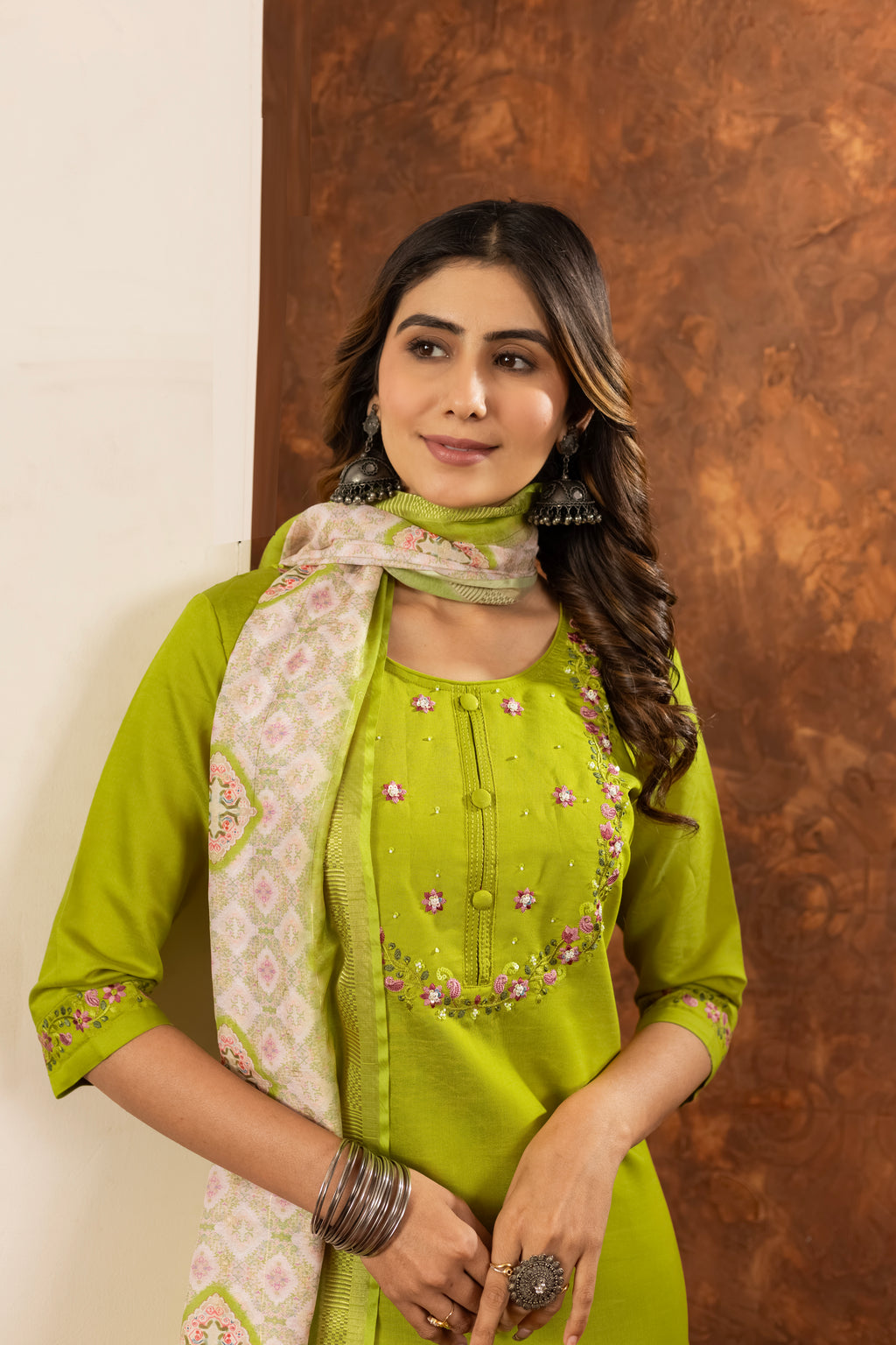 Elegant Straight Kurti Pant Dupatta Set
