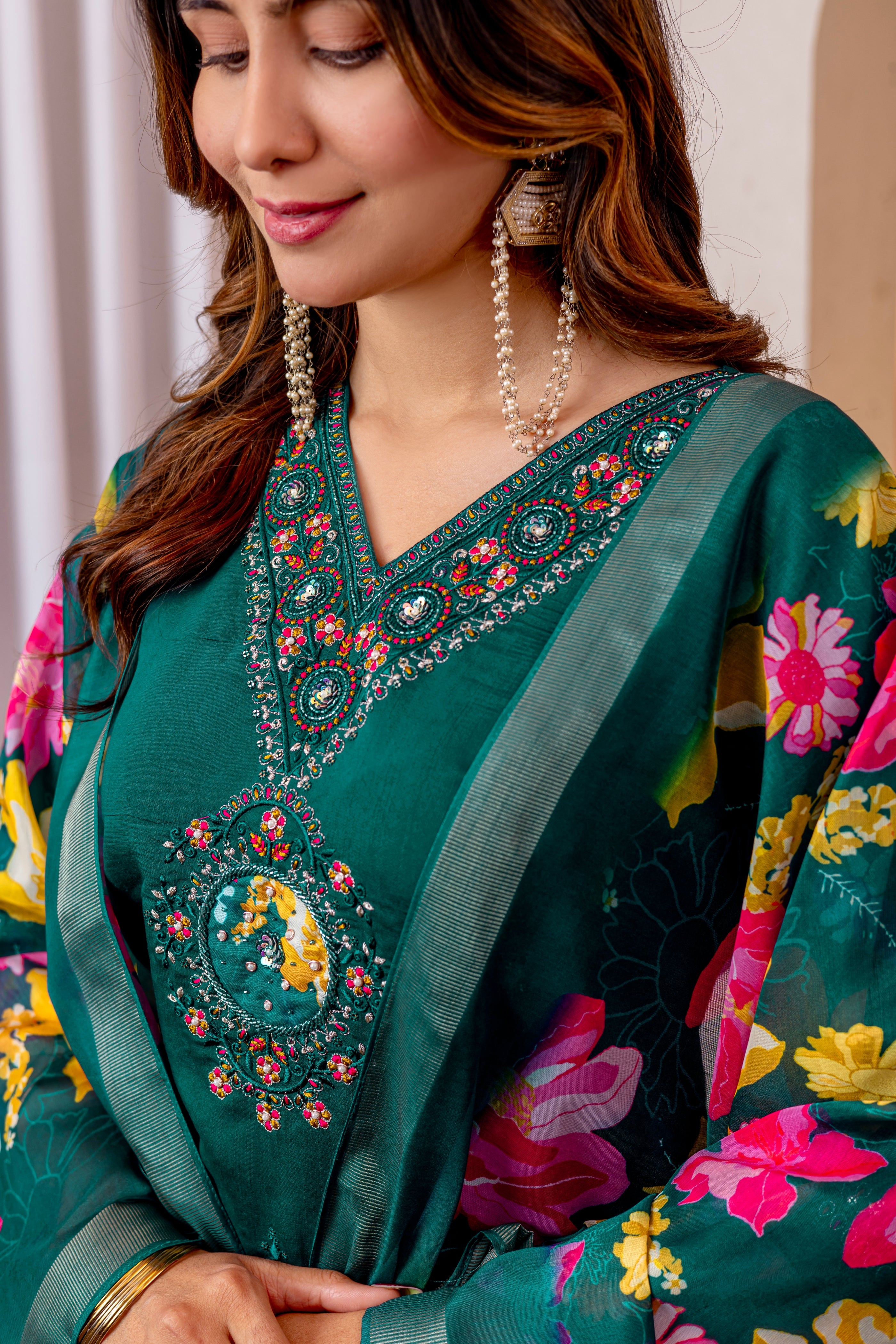 Simple & Beautiful Kurti