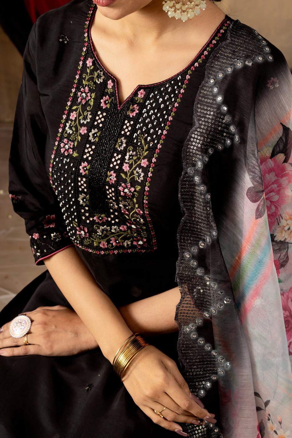 Elegant Straight Kurti Pant Dupatta Set