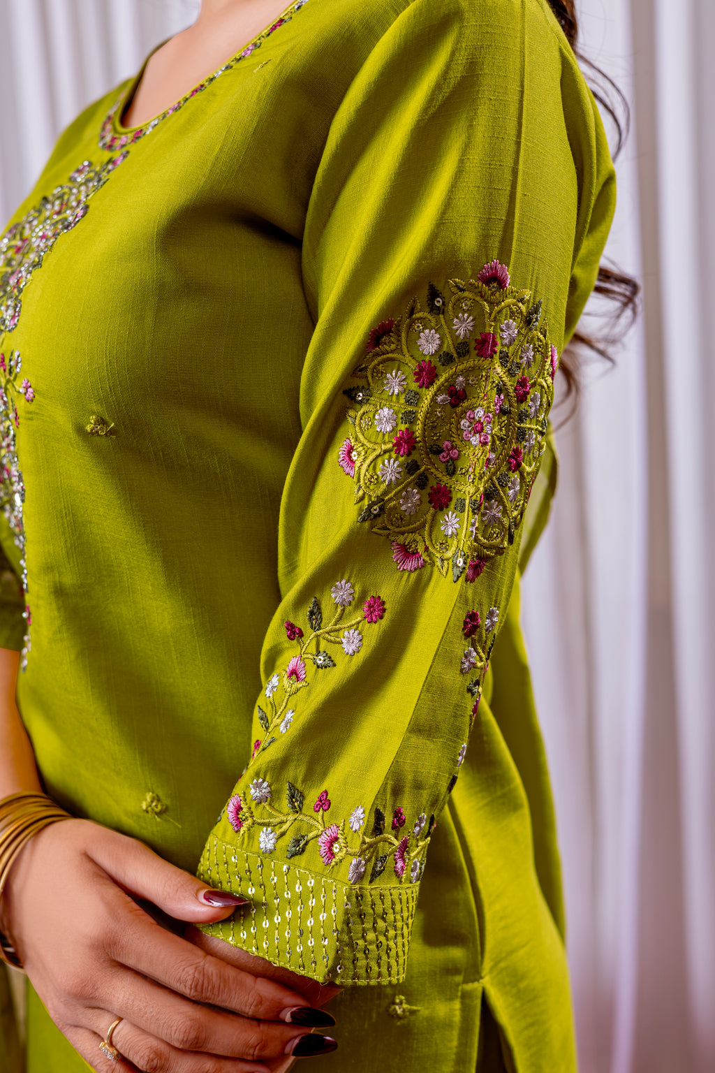 Graceful Straight Kurti Set with Chanderi Dupatta