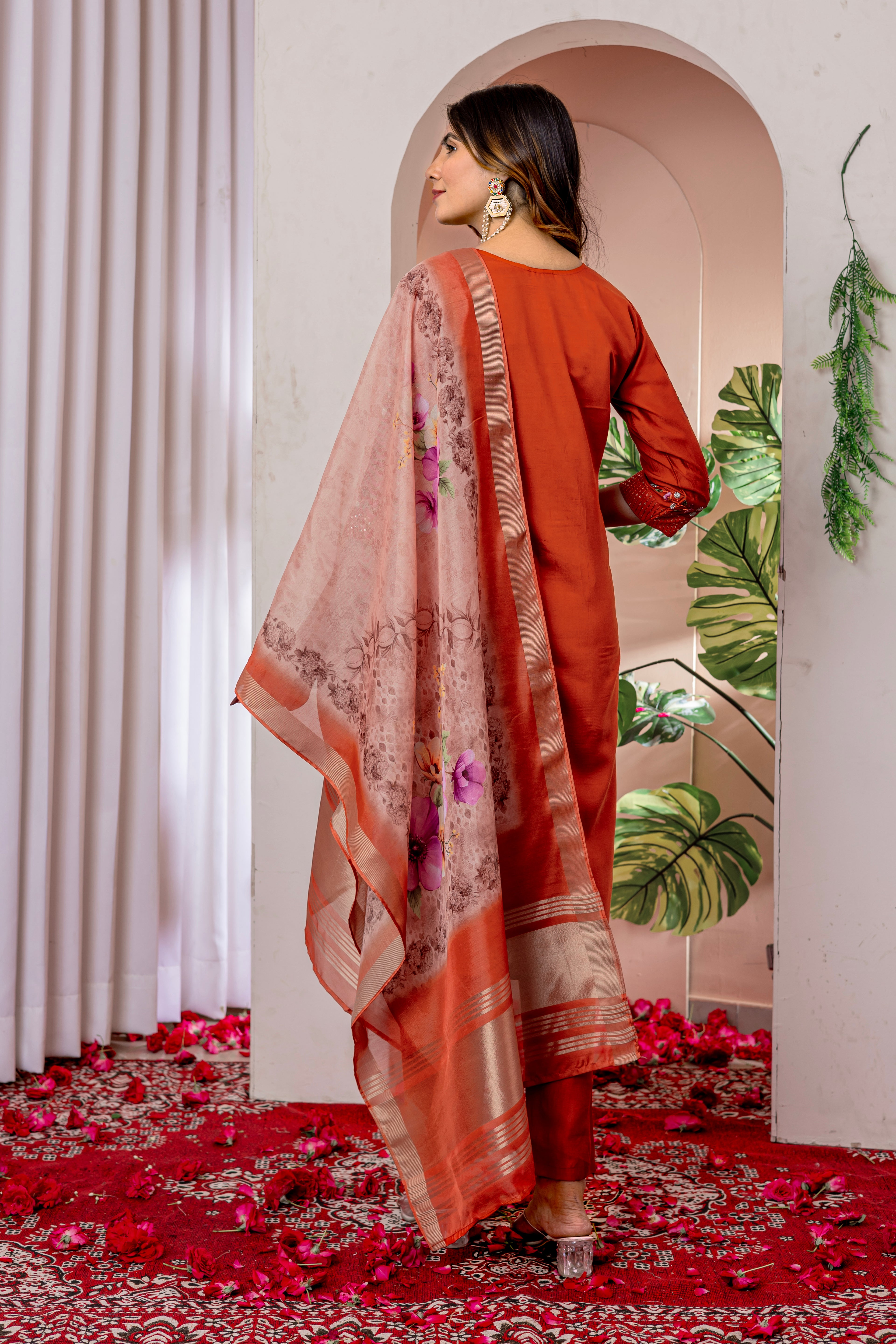 Graceful Straight Kurti Set with Chanderi Dupatta