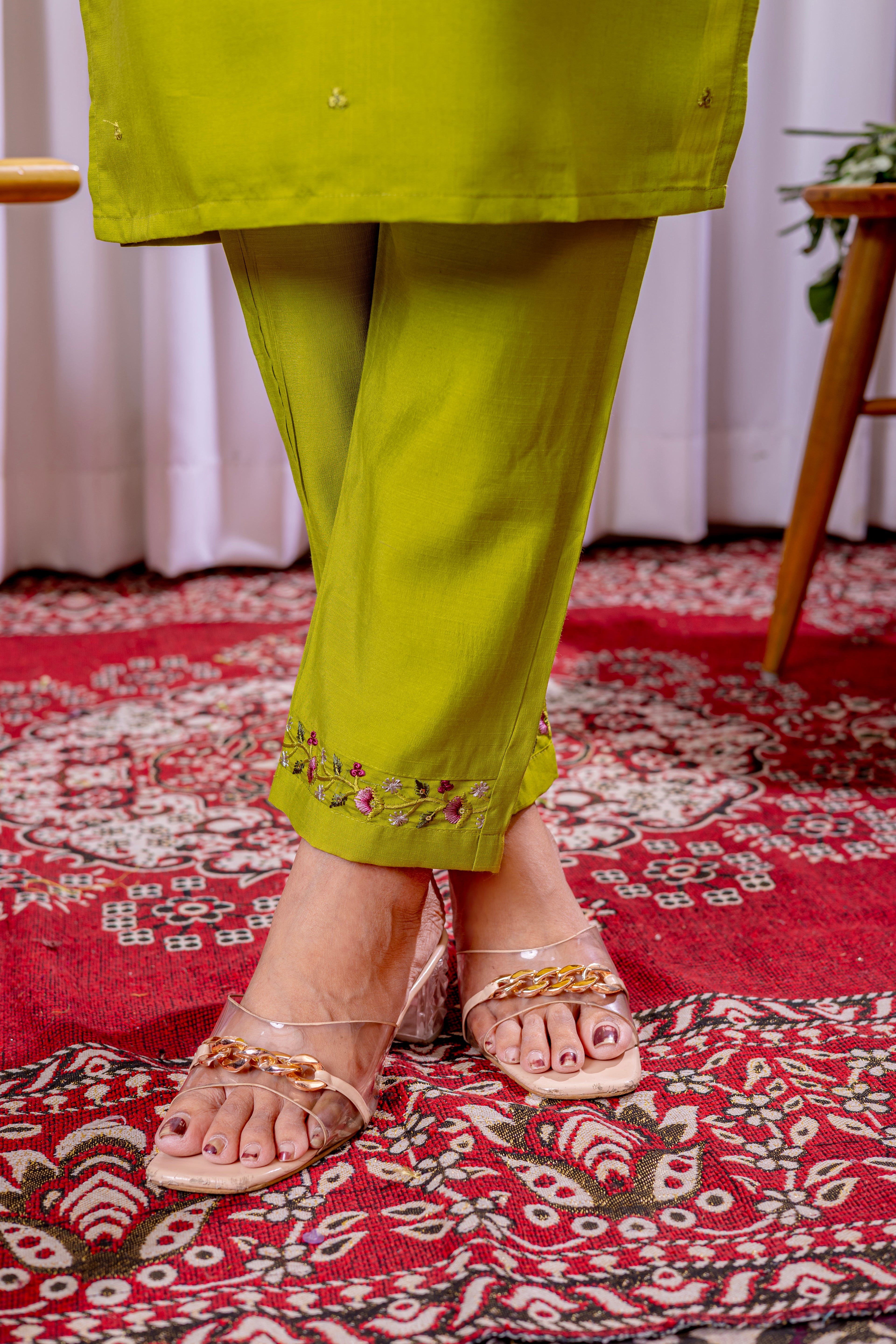 Graceful Straight Kurti Set with Chanderi Dupatta