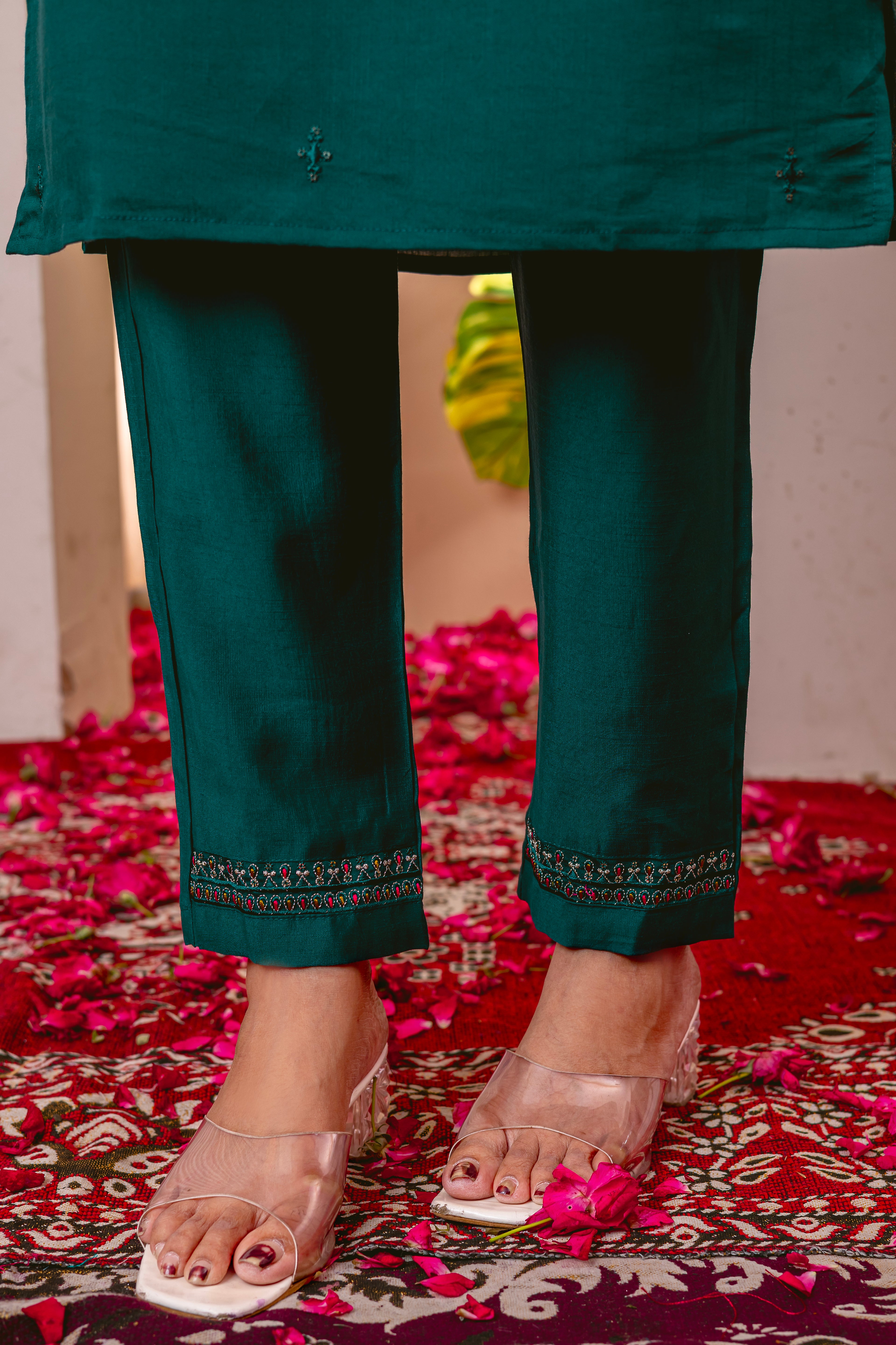 Simple & Beautiful Kurti