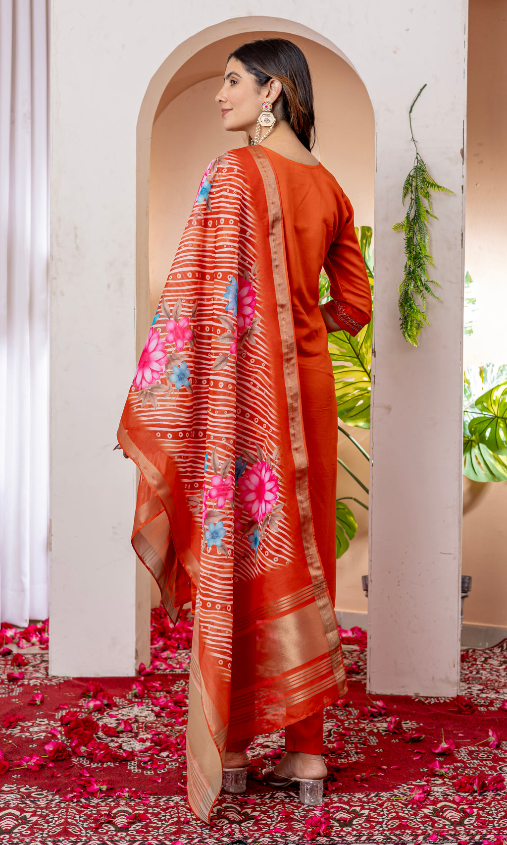 Simple & Beautiful Kurti