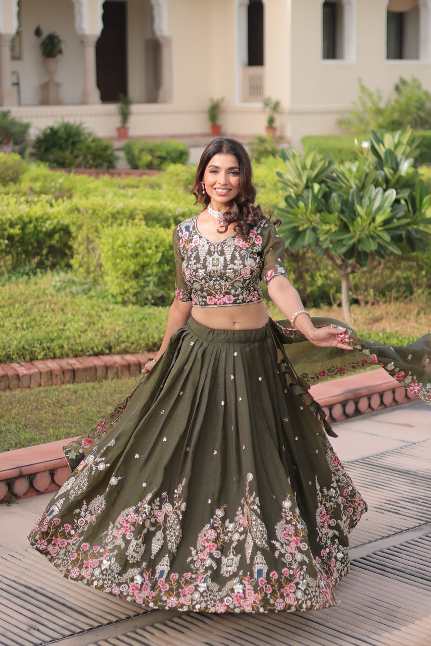 Bridal Style Gold Crush Lehenga with Heavy Zari & Sequins Embroidery