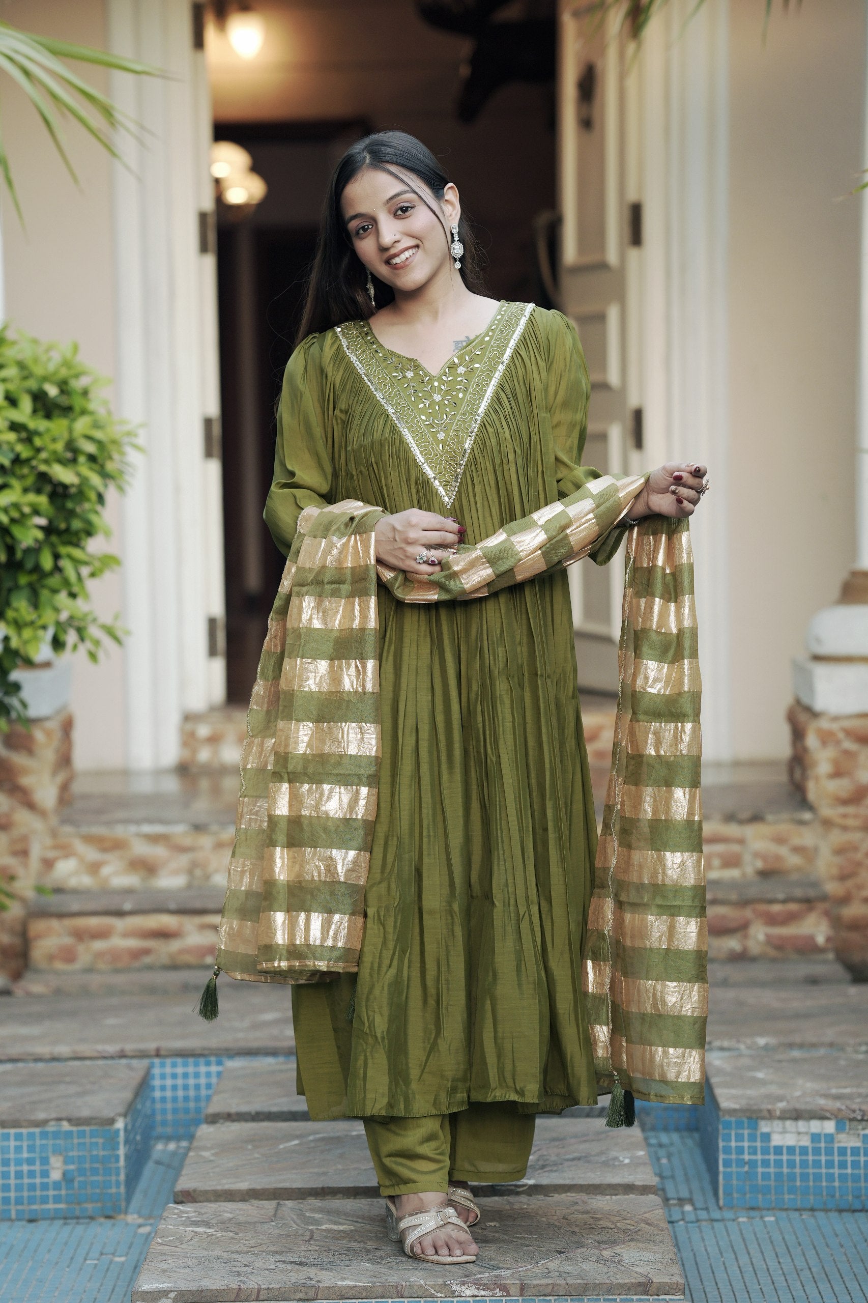 Elegant Mul Chanderi Suit Set