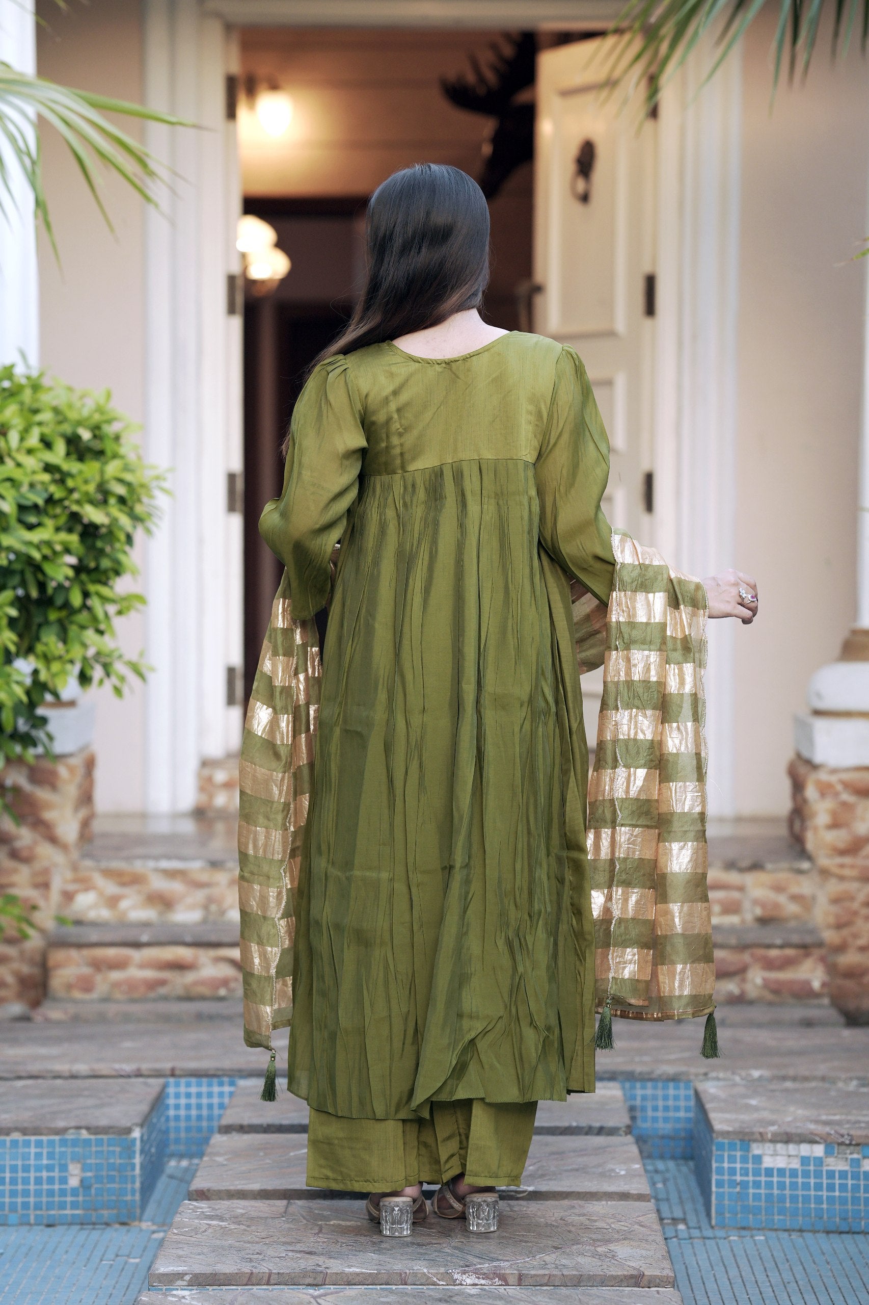 Elegant Mul Chanderi Suit Set