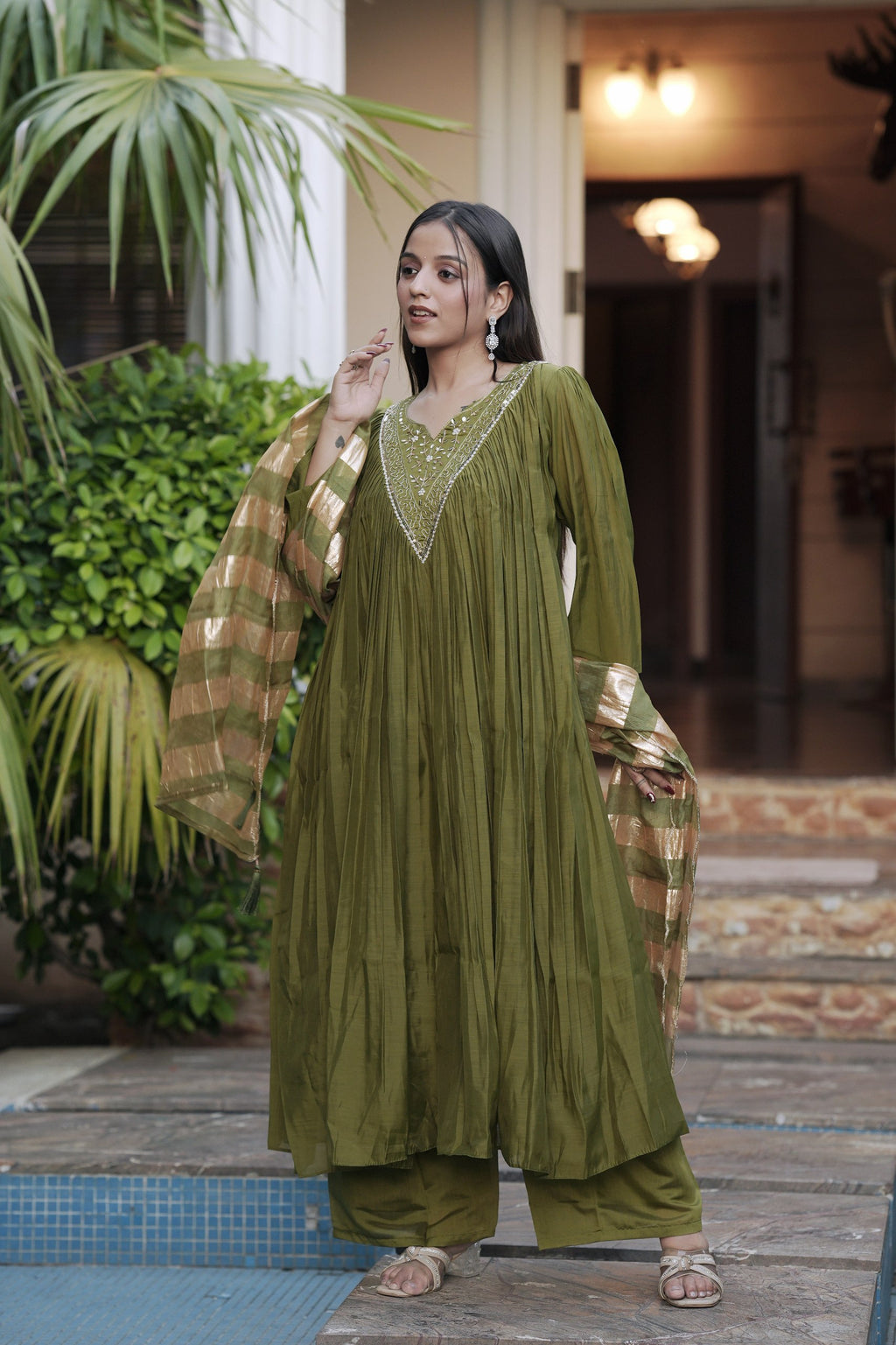 Elegant Mul Chanderi Suit Set
