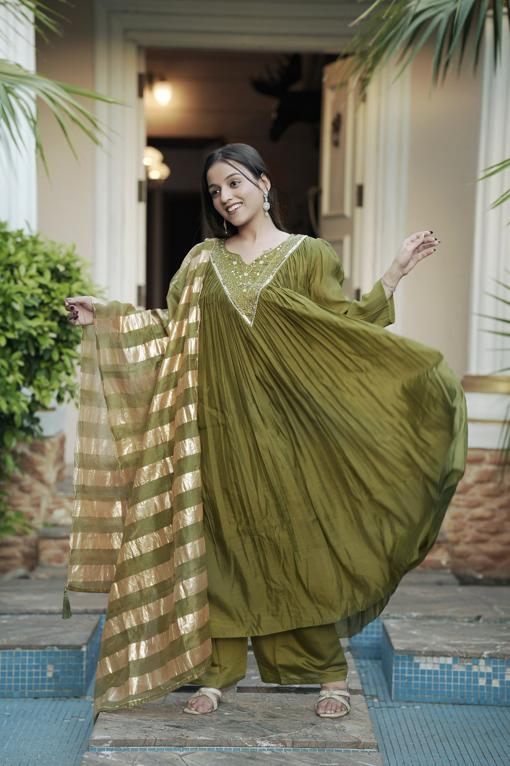Elegant Mul Chanderi Suit Set