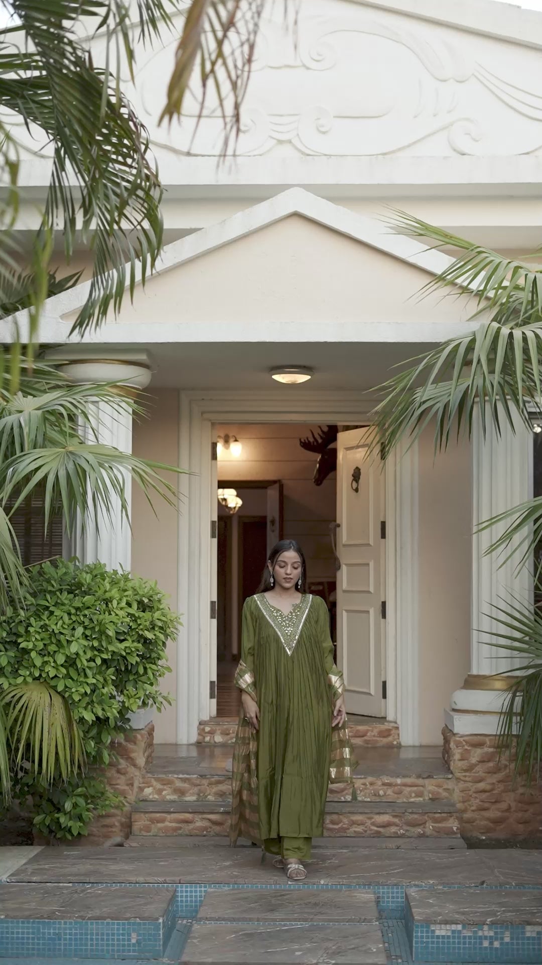 Elegant Mul Chanderi Suit Set